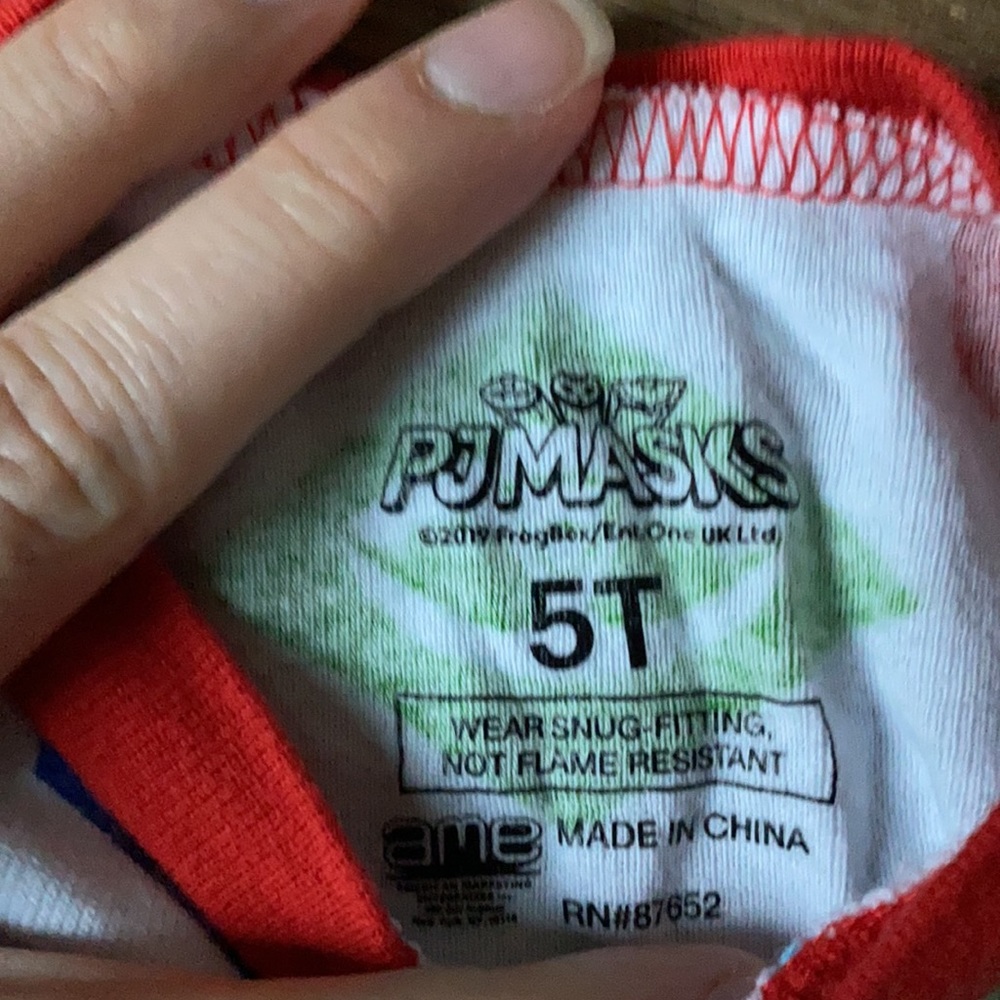 PAJAMAS - Picture 2 of 2
